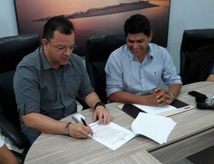Imagem da notícia - Governo do Amazonas firma convênio para a reforma do Bumbódromo de Parintins