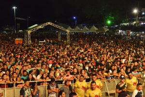 Imagem da notícia - Festa do Guaraná reúne mais de 10 mil pessoas na primeira noite
