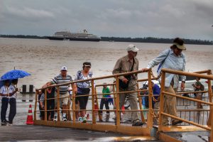 Imagem da notícia - Cruzeiros: Governo do Amazonas oferece curso de inglês para profissionais do turismo parintinense