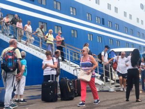 Imagem da notícia - Navio M/S Magellan chega a Manaus com quase 2 mil turistas