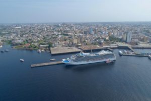 Imagem da notícia - M/S Marina aporta em Manaus pela primeira vez com mais de 2 mil turistas