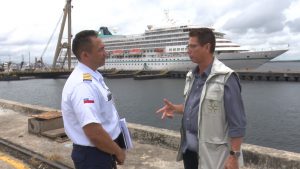 Imagem da notícia - Último navio de temporada de cruzeiros passa por inspeção no Porto de Manaus﻿