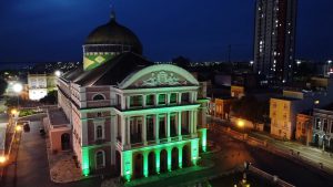 Imagem da notícia - Teatro Amazonas abre para visitação turística noturna