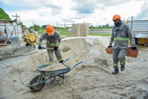 Imagem da notícia - Obra de reforma e ampliação do terminal de passageiros do aeroporto de Barcelos chega a 50% de execução