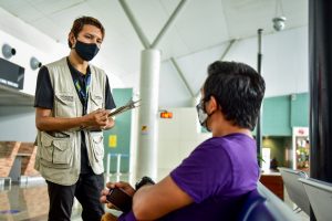 Imagem da notícia - Amazonastur realiza pesquisas com turistas e moradores do Estado no aeroporto internacional Eduardo Gomes