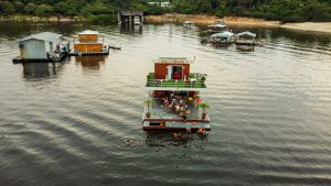 Imagem da notícia - Amazonastur pleiteia inclusão de “Flutuantes Turísticos” como meio de hospedagem no cadastro do Ministério do Turismo