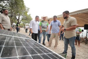 Imagem da notícia - Governo do Estado lança ‘Brilha Amazonas’ e leva energia solar para quem vive do turismo