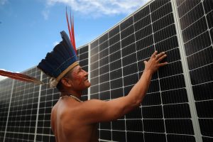 Imagem da notícia - Comunidades indígenas e ribeirinhas festejam recebimento de kits de placas solares para alavancar turismo