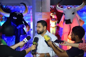 Imagem da notícia - Exposição sobre Festival de Parintins encanta turistas no Aeroporto de Manaus