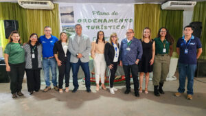 Imagem da notícia - Amazonastur participa da entrega do Plano de Ordenamento Turístico em Careiro Castanho