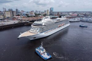 Imagem da notícia - Temporada de Cruzeiros 2024/2025: Viking Sea chega a Manaus com mais de 1,3 mil cruzeiristas
