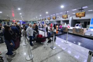 Imagem da notícia - Turismo em alta: Manaus bate recorde de passageiros no Aeroporto Internacional Eduardo Gomes