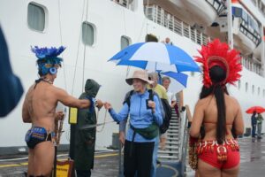 Imagem da notícia - Temporada de cruzeiros 2026 é aberta com a chegada do MS Insígnia ao Porto de Manaus