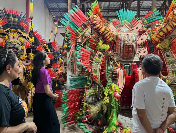 Preparação para Festival mobiliza Amazonastur em Parintins
