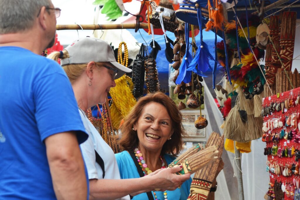 TURISTAS INTERNACIONAIS AMAZONAS FOTO ARQUIVO AMAZONASTUR 2