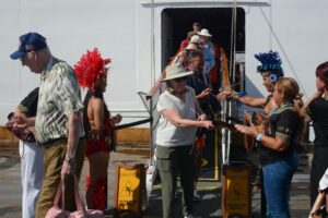 Maior cruzeiro da temporada chega a Manaus com mais de 1,8 mil visitantes